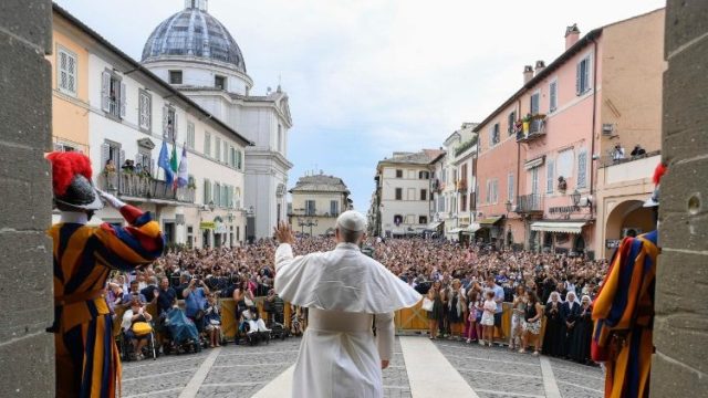 foto Vatican Media papa Leone Angelus Castel Gandolfo