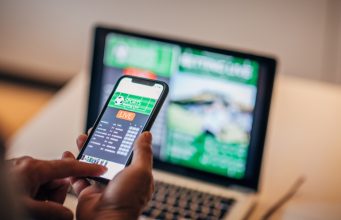 AZZARDO FA RIMA CON GIOVANI