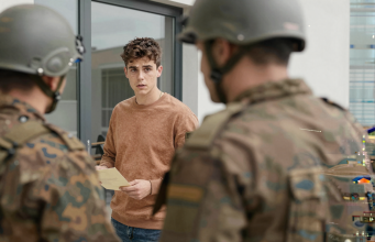 LEVA MILITARE, PARLANO I GIOVANI