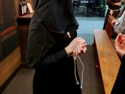 ‘Messa’ scenografica in Fiera. La Diocesi: iniziativa di pessimo gusto