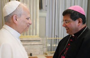 Sulla barca di Pietro, tra le onde