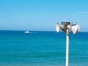 Publiphono, si spegne la voce della spiaggia?