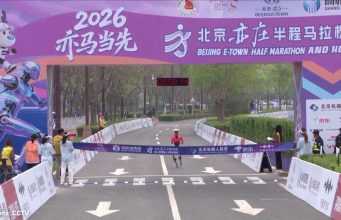 Il robot “Lightning” vince la mezza maratona “Beijing E-Town”