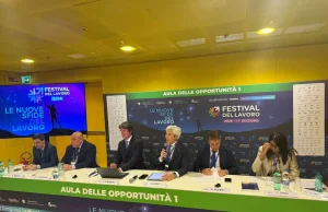 FonARCom lancia allarme su precarietà e nuovi impieghi poveri