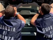 Intercettato con 2 chili di cocaina, crack e marijuana, un arresto a Catania
