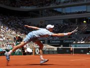 Crollo fisico per Sinner, è fuori al secondo turno del Roland Garros