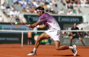 Cobolli cede al quinto set, il Roland Garros è di Zverev