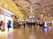 Turismo, i viaggiatori più giovani spingono gli acquisti
