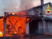 Ad Aviano incendio in una rimessa agricola