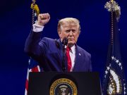 Trump “Gli Usa più ricchi e forti che mai, il comunismo cancro da estirpare”