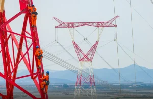 Cina, consumo di elettricità +5,3% nel primo semestre 2026. Trainano hi-tech e IA