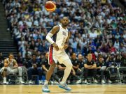 LeBron James giocherà nei Philadelphia 76ers