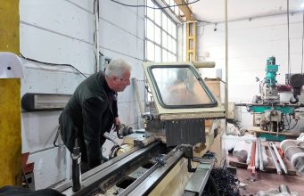 Produzione industriale in calo a maggio