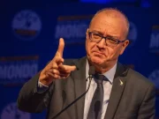 Scuola, Valditara “Al lavoro su circolare per tetto agli stranieri in classe”