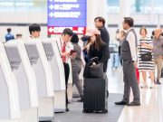 Cina, vendite al dettaglio crescono a Hong Kong per 14 mesi consecutivi