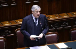 Tajani “Finito il pericolo ripristiniamo Schengen, Sanchez ha esagerato”