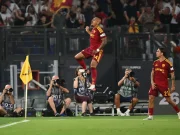 Tre volte Dybala-Malen, poi Pisilli: la Roma piega la Fiorentina