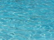 Bimba di 2 anni annega in piscina e muore a Palermo
