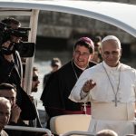 Papa Leone e il Vescovo Nicolò al Porto in papamobile