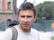Rinviato il rientro di Alessandro Di Battista in Italia, è stato operato a Cuba