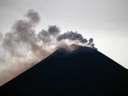 Cenere lavica dell’Etna, a Catania voli in arrivo sospesi sino alle ore 16