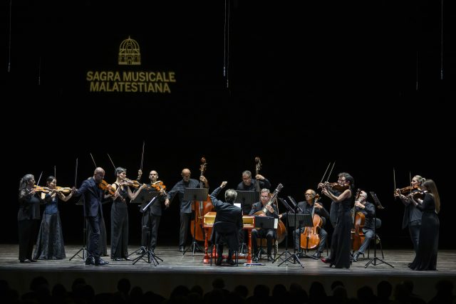 L'Accademia Bizantina e il direttore Ottavio Dantone - Ph Riccardo Gallini