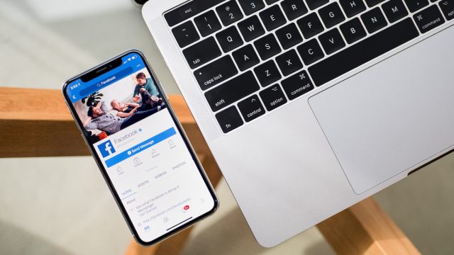account facebook rubato