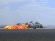 Missile Houthi su aeroporto di Riad, almeno 12 morti e oltre 300 feriti