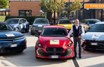 La Renault Clio vince il Premio Auto Europa 2027
