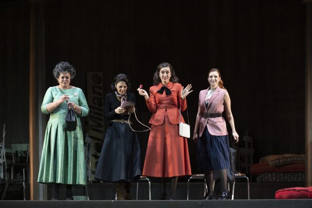 Violeta Urmana (Quickly), Carmen Artaza (Meg), Maria Agresta (Alice), Marina Monzò (Nannetta) - ©Fabrizio Sansoni